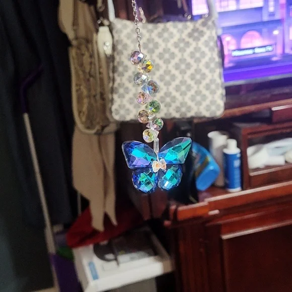 Suncatcher Crystal Butterfly Comes In Blue Green Blue And Yellow - Picture 2 of 9